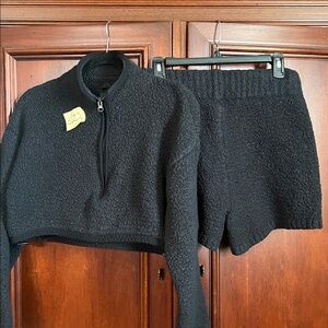 Skims Black Textured Fleece Cropped half zip Top and short set  Size L/XL